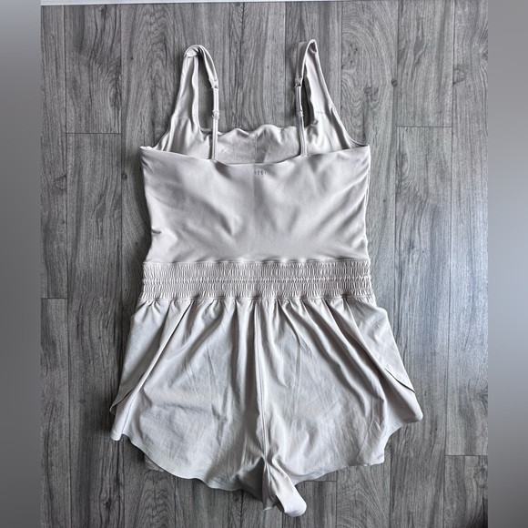 Abercrombie & Fitch Sculptlux Hybrid Flyaway Onesie. Removable cups.SZ L. - Picture 3 of 17